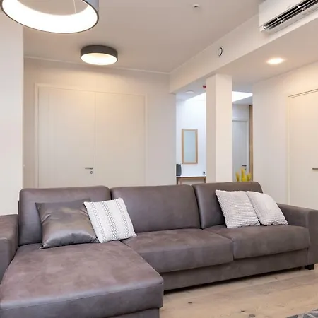 Lootsi Penthouse Apartment Tallinn