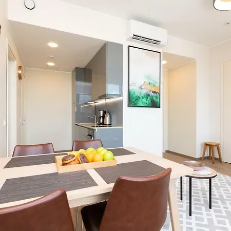 Lootsi Penthouse Apartman *