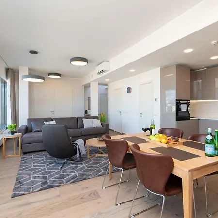 Lootsi Penthouse Lejlighed