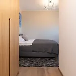 Lootsi Penthouse * Tallin